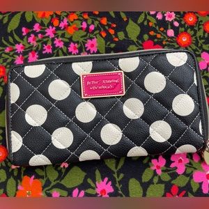 Betsey Johnson Classic Black & White Polka Dot Wallet Clutch 🌹⚫️⚪️